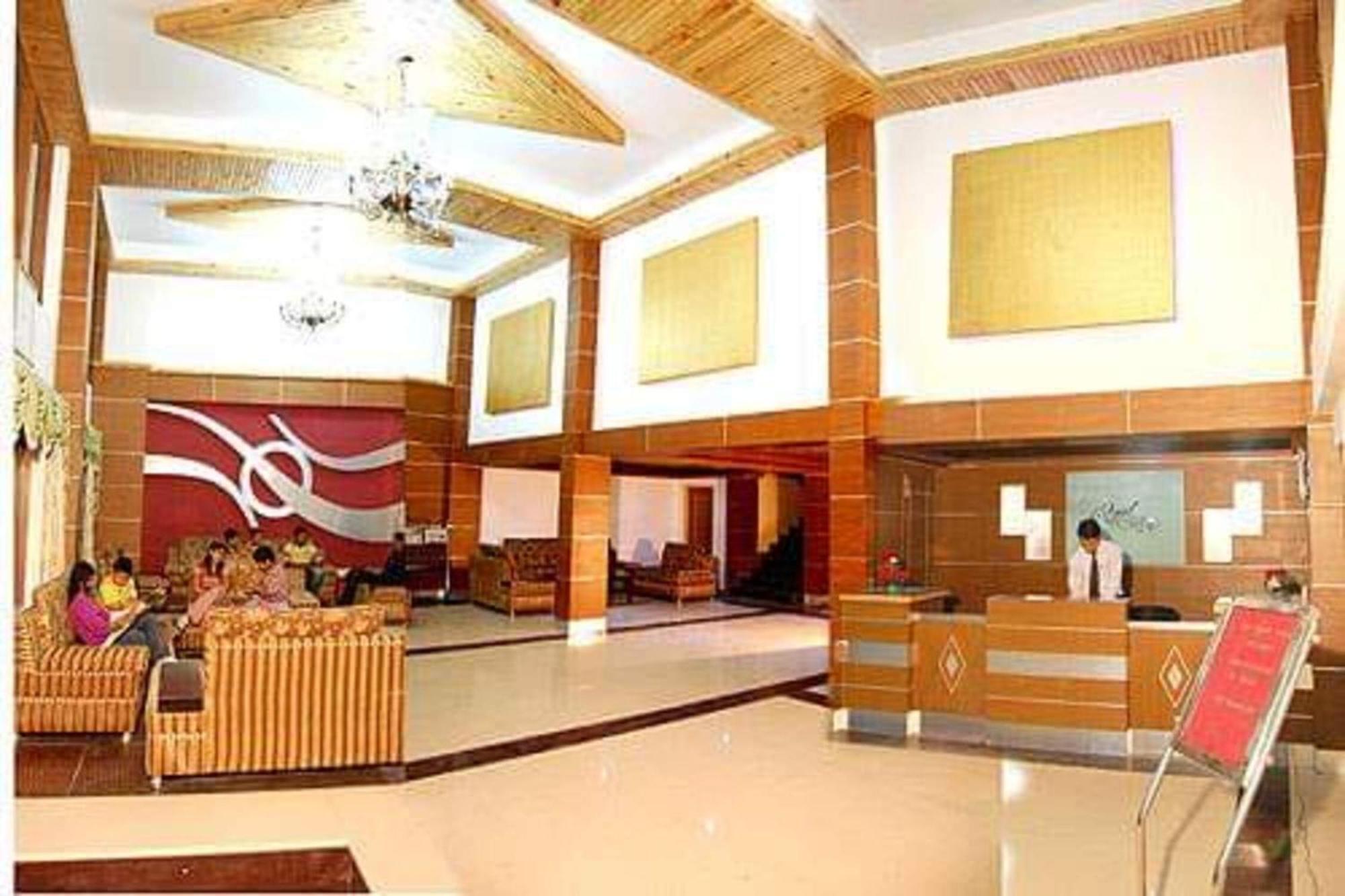 Hotel The Royal Grand, Manali Jagatsukh Exterior foto